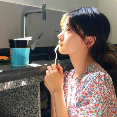 煤气灯下